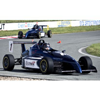 <span>Stage de pilotage au volant de la</span><br>Formule Renault<br>sur le Circuit de lyon